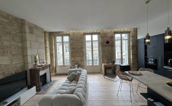 Rénovation d'un appartement avec une cuisine sur mesure à Bordeaux 