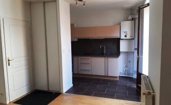 Appartement rénové avec cuisine rénovée - Lagnieu 01150