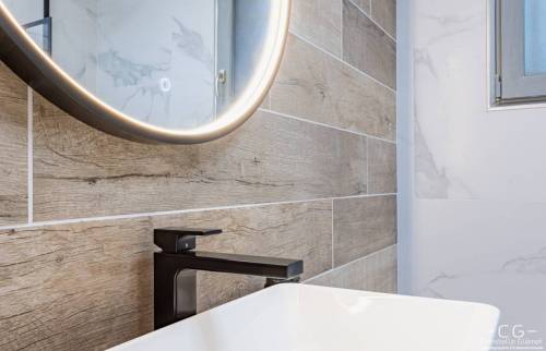 Rénovation d’une salle de bains moderne et lumineuse à Montbrison (42600)