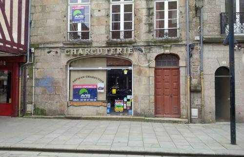 Vitrine commerce Dinan (Avant)