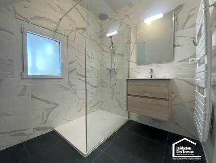 Salle de bain moderne à Vannes