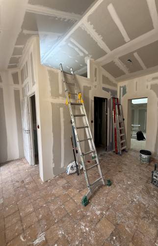 Transformation d'un petit bien ancien en logement à Indre 8