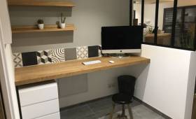 Bureau avec une verrière d’atelier à Colombes