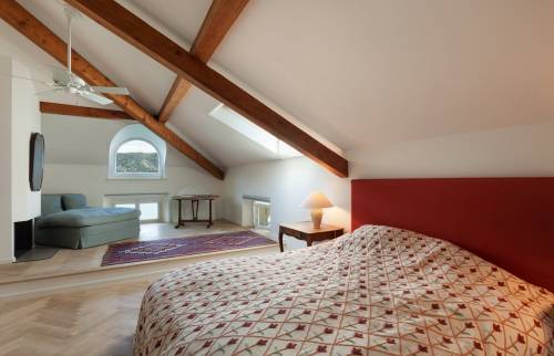 Aménagement de combles : création d’une chambre lumineuse