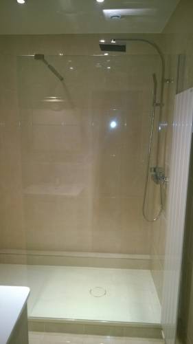 Aménagement d'une douche sous combles à Flers