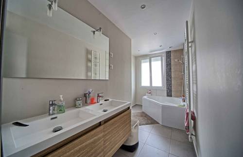 Salle de bain enfants à Montgeron