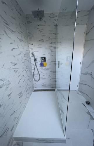 Une belle douche à l'italienne