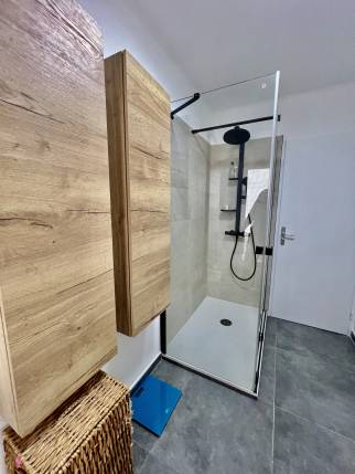 Réfection murs et plafond salle de bain Fréjus