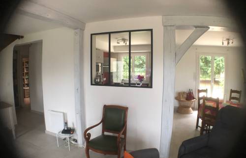 Ouverture du mur porteur qui était derrière la cheminée, pour pose d'une verrière