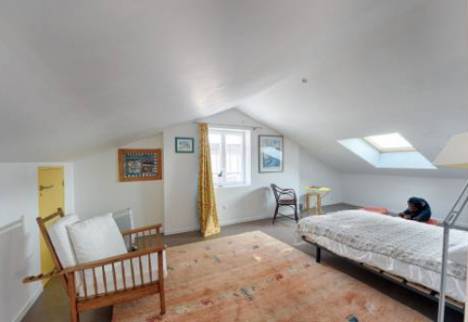 Chambre dans les combles Mâcon