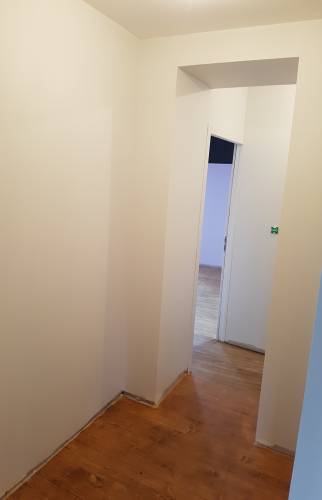 Après travaux rénovation : parquet massif verni