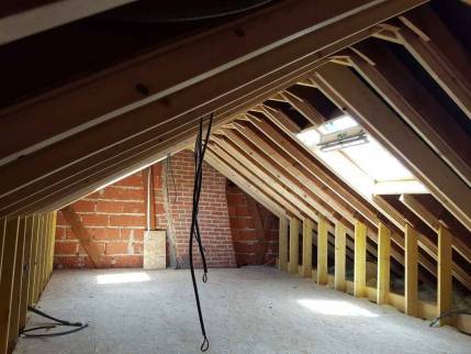 Combles en cours d'aménagement - Combs-la-Ville 77380