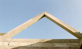 Cadre de la fenêtre de toit