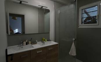 Salle de bain rénovée par La Maison Des Travaux Bruz à Chartres-de-Bretagne