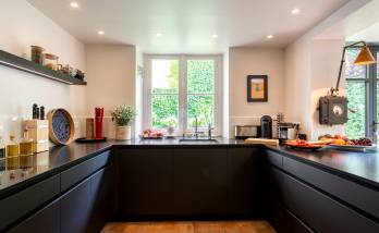 Une superbe cuisine entièrement rénovée à Asnières-sur-Seine (92) avec la Maison des Travaux