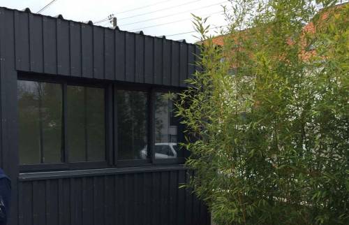 Extension de 20 m² en bardage bois peint à St Sébastien (44)