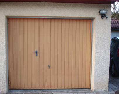 Remplacement d'une porte de garage près d'Aix-les-Bains