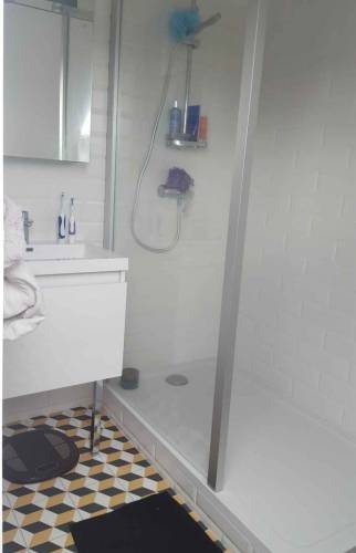 espace douche dans les combles Morlaix (29)