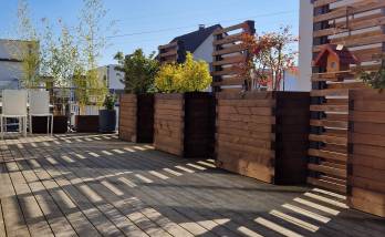 Terrasse bois, brises vues et bac à fleurs à Rixheim