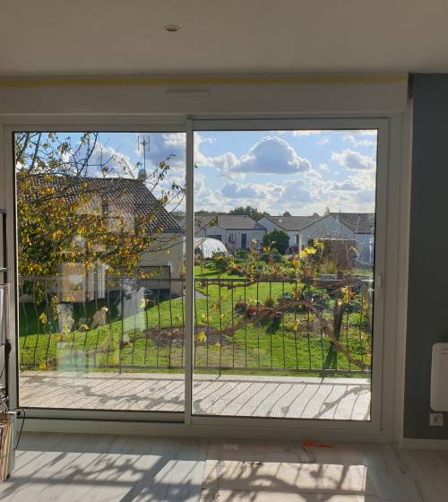 Vue sur la nouvelle baies vitrée