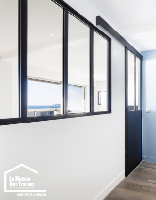 Verrière et porte verrière en applique 