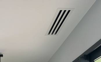 Installation de climatisation gainable avec bouche de diffusion d'air - Ambérieu-en-Bugey 01500