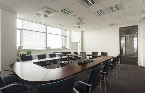 Installer une salle de réunion à Paris 8