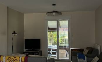 Pièce rénovée après travaux par La Maison Des Travaux Bruz à Chartres-de-Bretagne