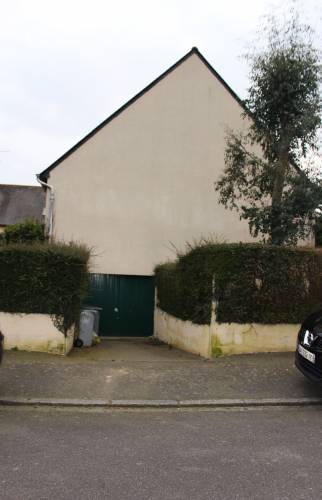 Porte de garage avant travaux de pose d'une porte motorisée - Pontoise - 95000 - 