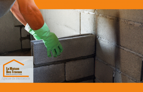 Construction soignée de murs isolants pour transformer un garage à proximité de Marmande. Suivi par Sandrine Férin.