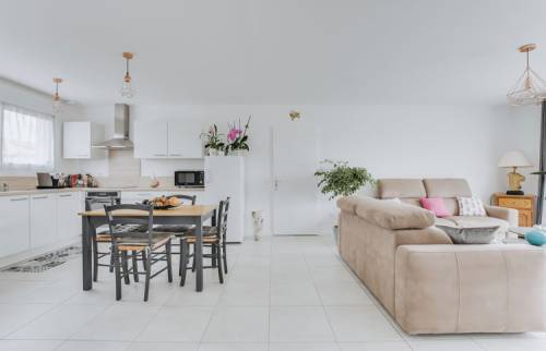 Rénovation de cuisine à Boulogne-sur-Mer ouverte sur le salon