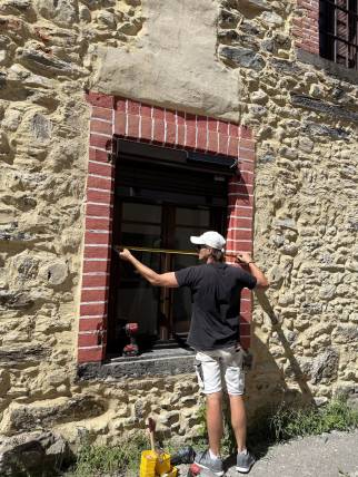 chantier en cours : prise de cotes de notre artisan partenaire