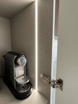  Création de cuisine avec éclairage intérieur de placard - Nantes 44000