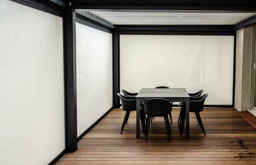 pergola bioclimatique fermée