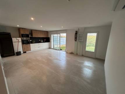 Aménagement de sous-sol en espace habitable confortable - Chatuzange-le-Goubet 26300