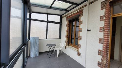 A l'intérieur de la véranda