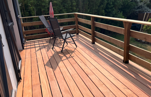 Rénovation énergétique par l'extérieur à Bouguenais - terrasse en bois exotique curamu
