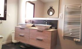 Installation d'un meuble double vasque à Betton 