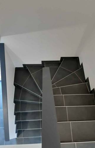 Habillage escalier carrelage à Sierentz