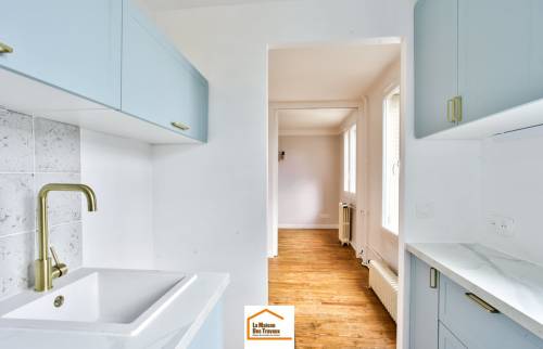 Cuisine et appartement rénovée à Colombes