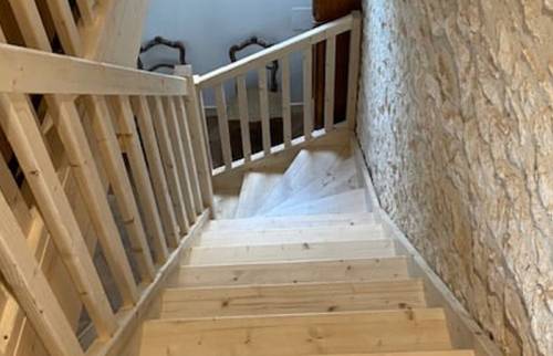 départ de l'escalier bois 