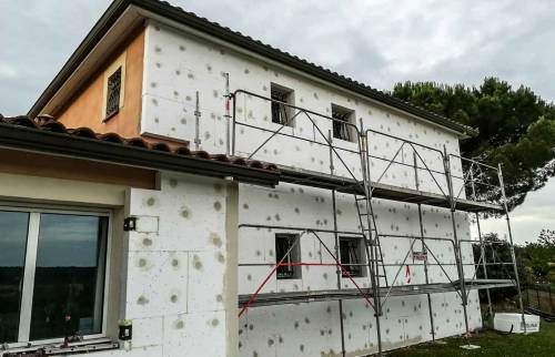 Pose des chevilles et enduit