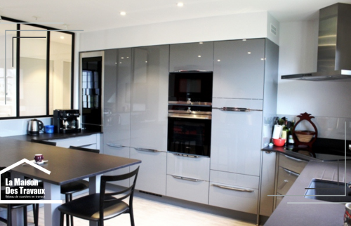 Transformez Votre Cuisine avec Style près de Sainte Maxime : Conseils et Réalisation