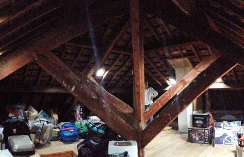 Amenagement de combles à Yerres avec charpente toiture quatre pans (AVANT)
