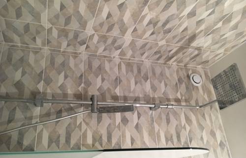 Salle de bain Douche carrelage - La Maison des Travaux Rouen