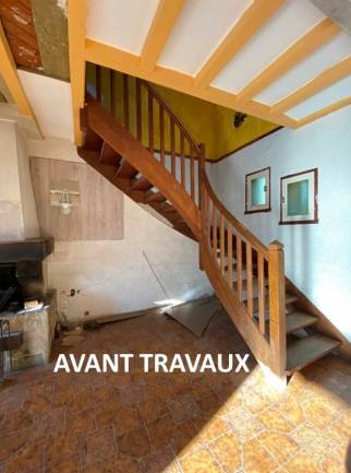 Cage d'escalier avant rénovation