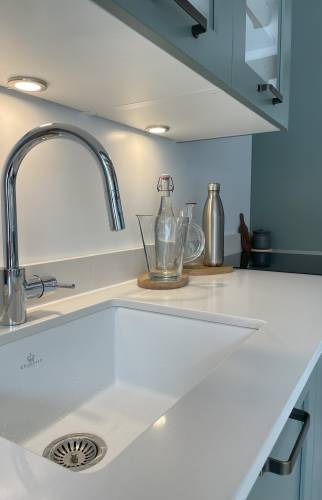 Evier avec cuve encollée