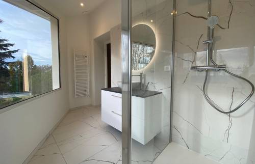 Salle de bain clé en main