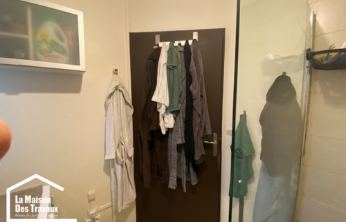 Salle de bain avant les travaux