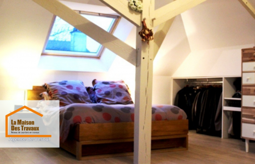 Création d’une chambre sous combles à Vesoul. Une rénovation chaleureuse et fonctionnelle par La Maison Des Travaux de Vesoul.